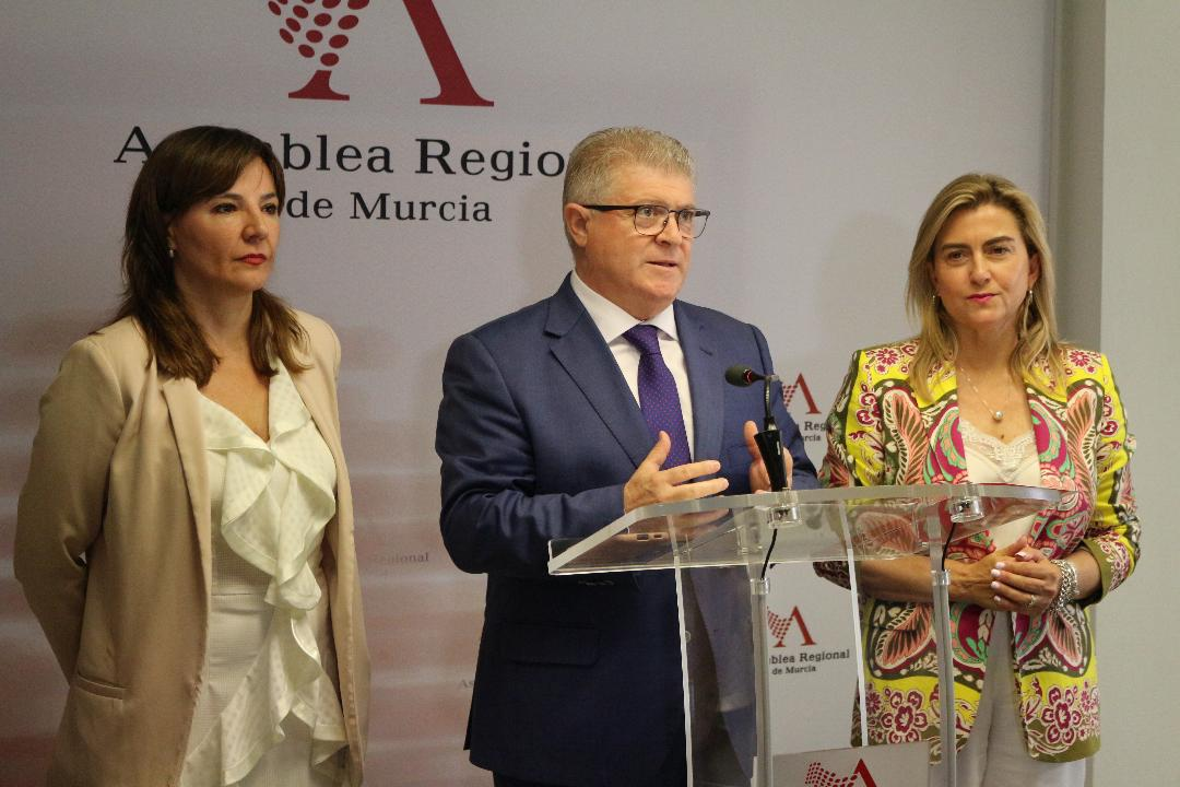 Pepe Vélez: “Que nadie tenga duda de que el PP va a gobernar con Vox en la Región, lo llevan haciendo cuatro larguísimos años”