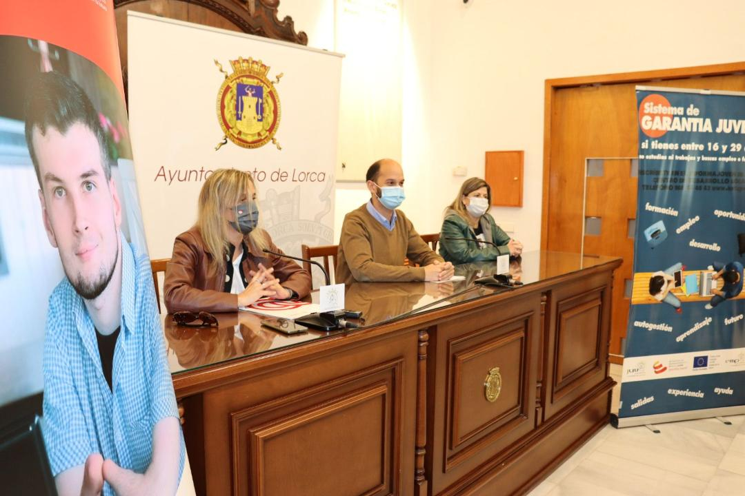 El Ayuntamiento de Lorca e Inserta Empleo ofertan un curso de formación para personas con discapacidad en el que participarán 13 jóvenes lorquinos