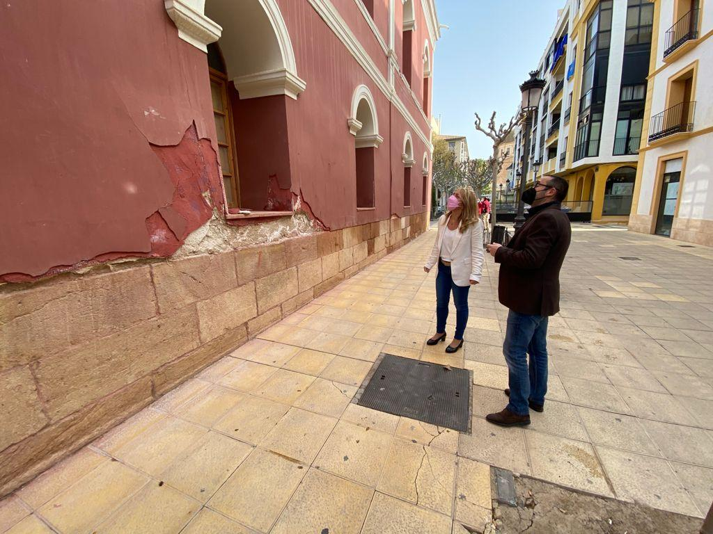 El Ayuntamiento de Lorca acomete trabajos para acabar con las humedades que afectan al edificio del Teatro Guerra