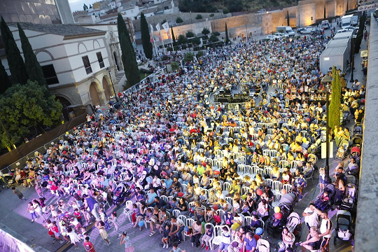 El Ayuntamiento saca a concurso la explotación de las barras de los conciertos de la Feria en 'La Merced'