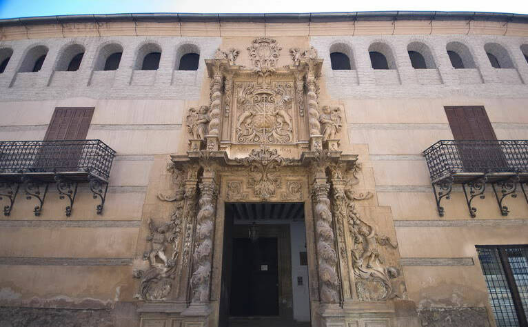 El Ayuntamiento 'asegura' que el 80 por ciento del inventario de bienes muebles y obras de arte del Palacio de Guevara de Lorca está restaurado