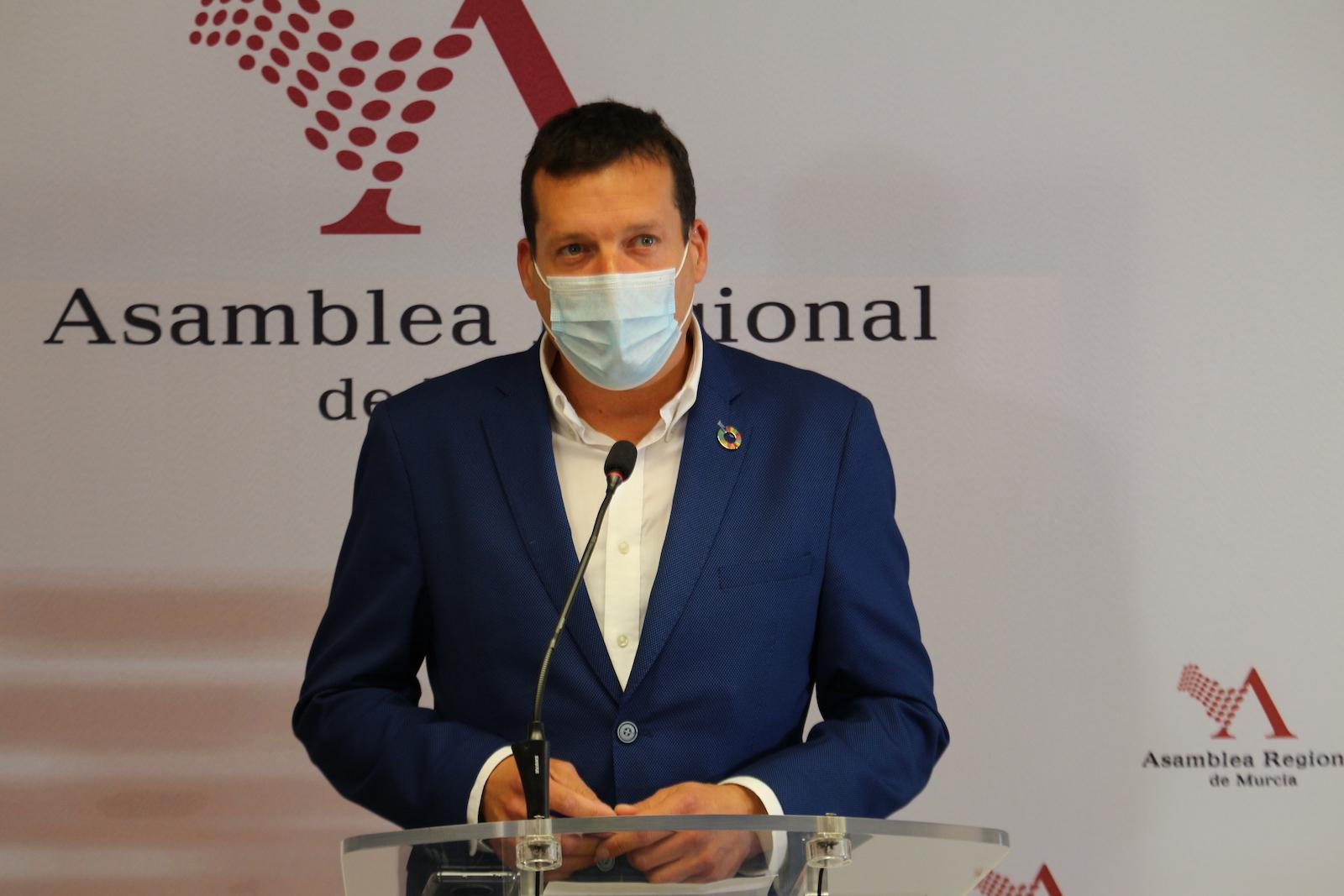 Manuel Sevilla: “López Miras debería seguir el ejemplo del Gobierno de España y ponerse a trabajar en la recuperación del Mar Menor”