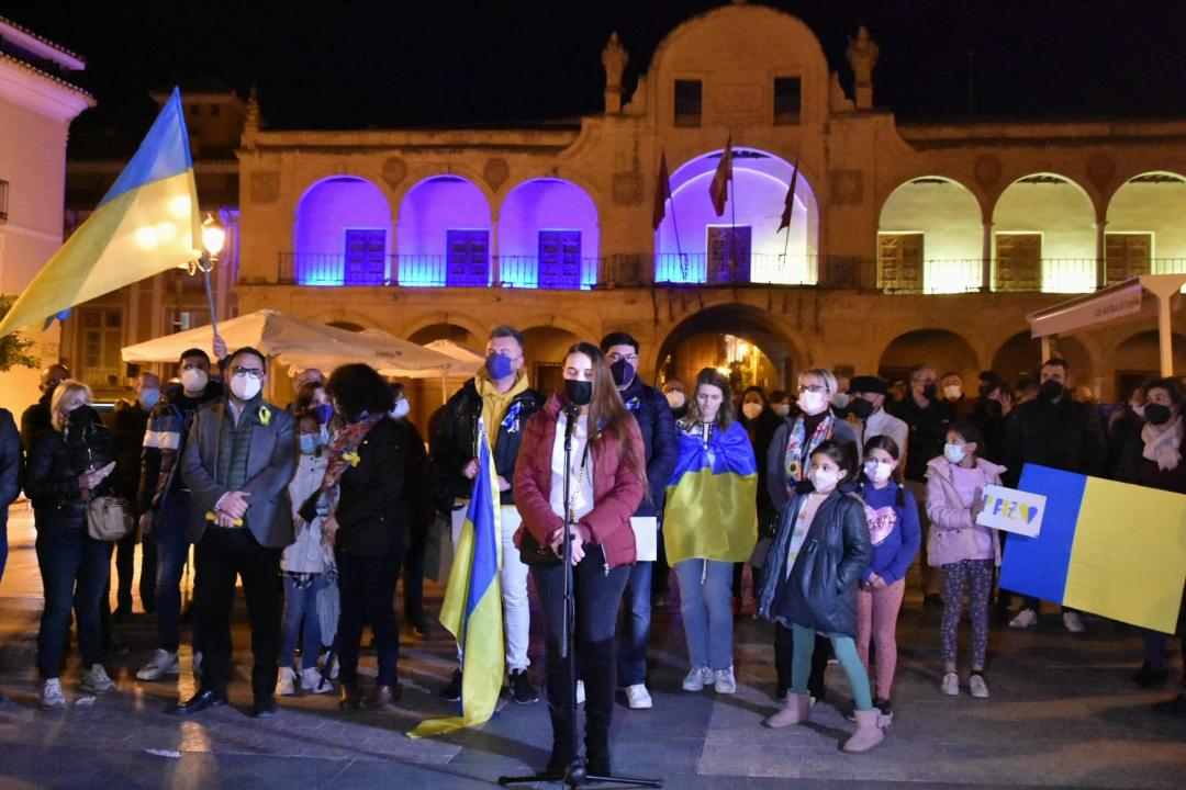 El Ayuntamiento de Lorca se sumará hoy miércoles, a la concentración silenciosa convocada por la Federación Española de Municipios y Provincias (FEMP) en solidaridad con Ucrania