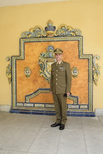 Décimo aniversario de la instauración del Premio “Comandante Huelin”, que ha correspondido al Brigada Florentino, destinado en la Academia de Artillería