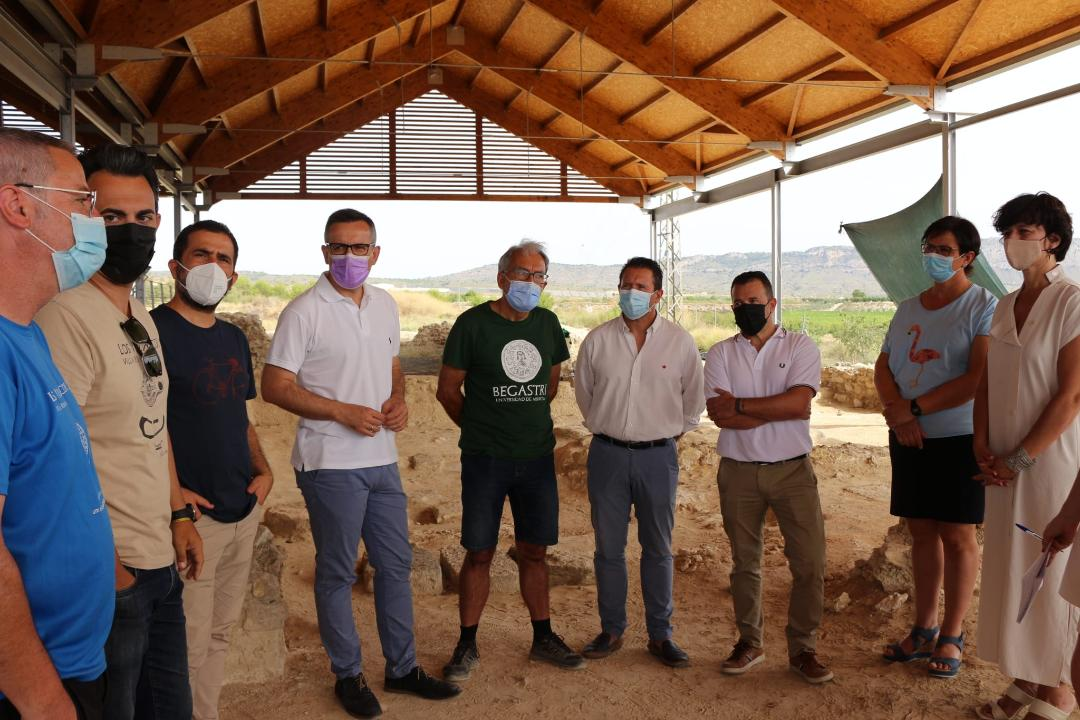 Diego Conesa exige al Gobierno regional que “continúe” con la cubrición y la consolidación de los muros en la Villa Romana de los Villaricos en Mula