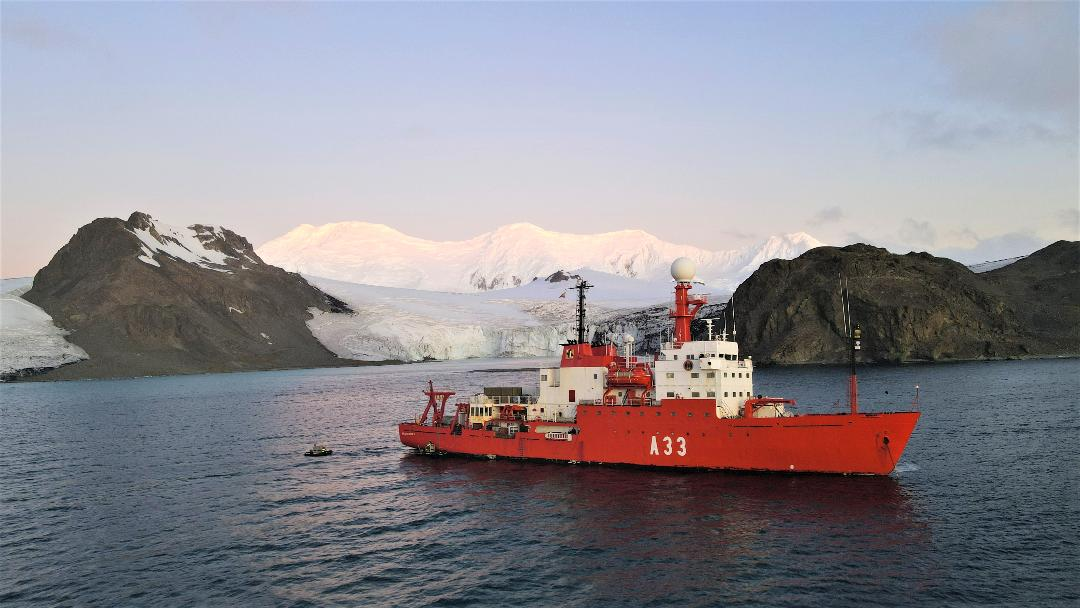 Campaña Antártica Española