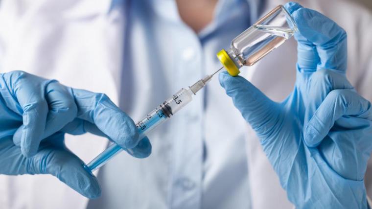 El punto móvil de vacunación y test de antígenos en Águilas se instalará hoy en la plaza de España en horario de tarde