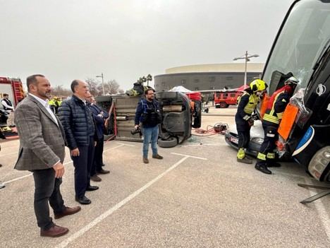 Éxito en el simulacro de emergencia sísmica en Torrevieja con más de 350 efectivos involucrados