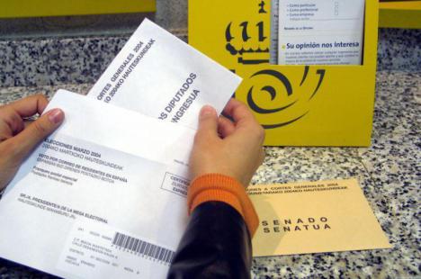 Primera denuncia electoral: Una vecina de Granada residente en Cuenca denuncia que su voto por correo estaba manipulado a favor de Vox