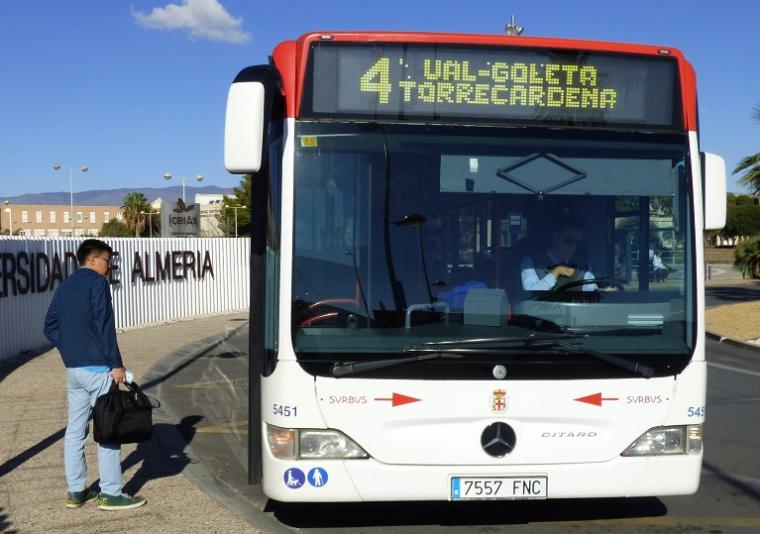 CSIF de Almería reclama el mantenimiento de las líneas de transporte urbano para facilitar el desplazamiento de cientos de trabajadores en la capital