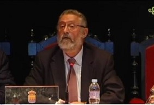 Por la boca muere el pez, el vídeo del Pleno sobre la obra ilegal de la Rambla, que puede dar con Torrecillas en la cárcel 7 años
