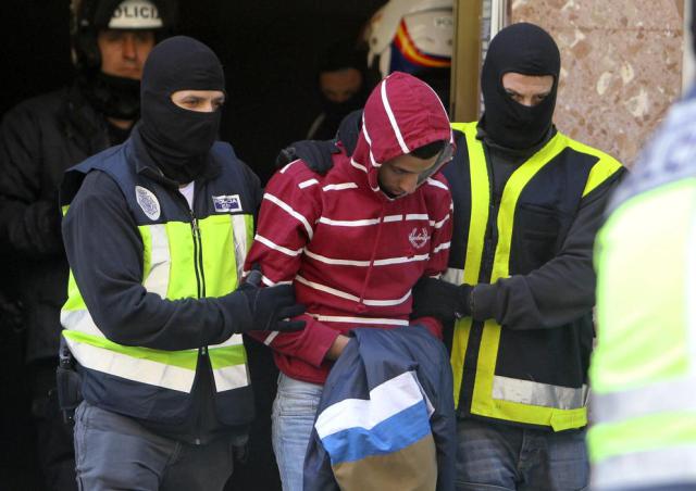 Los yihadistas detenidos cobraban pensiones públicas y recibían ayudas para pagar el alquiler de la vivienda